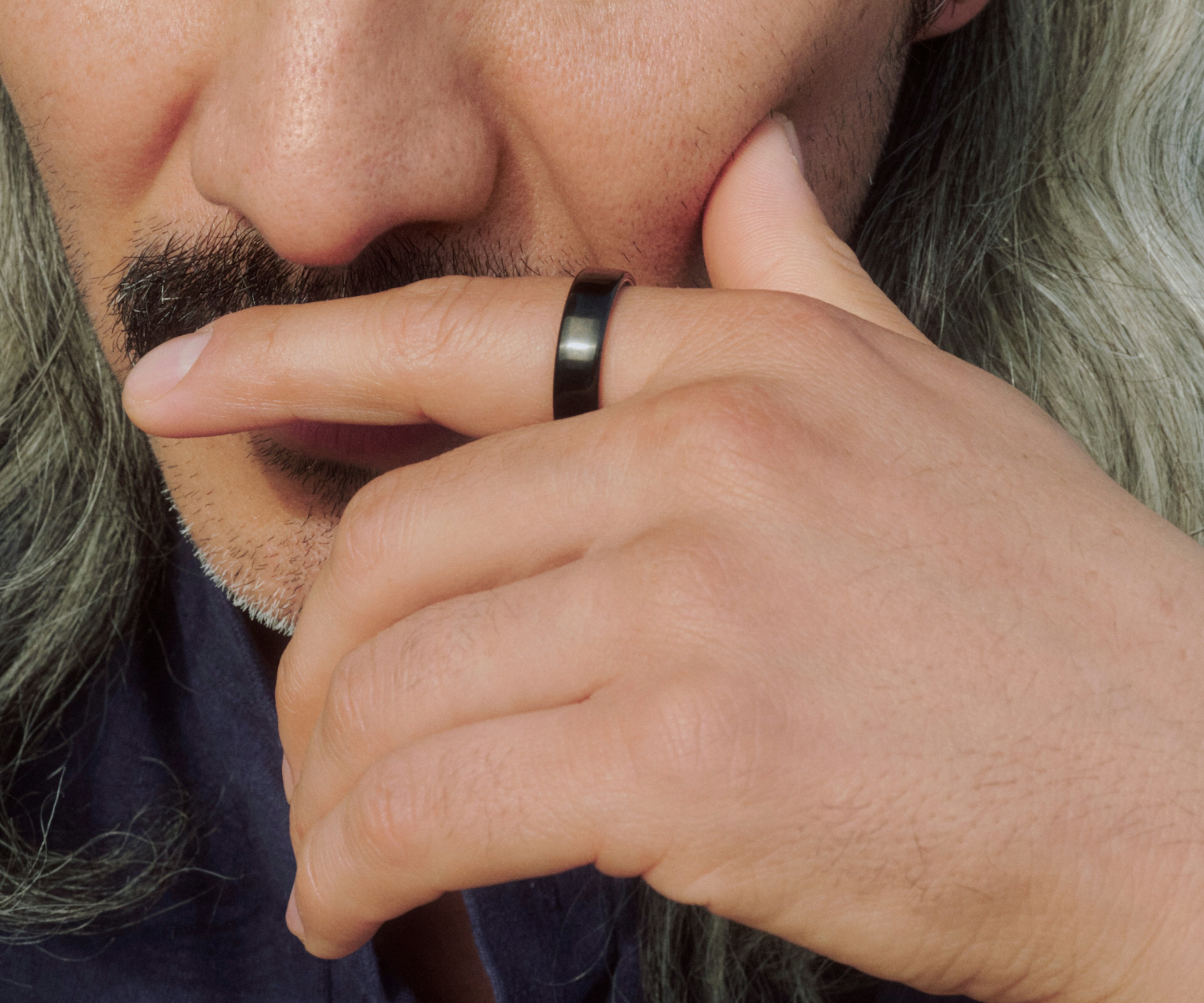 Умное кольцо Oura Ring 5, Чёрный, размер 10 — Титан. Более тонкий корпус.